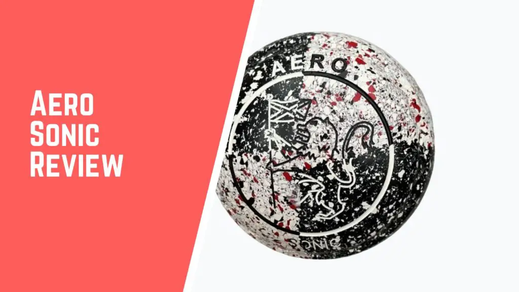Aero Sonic lawn bowls set on outdoor green