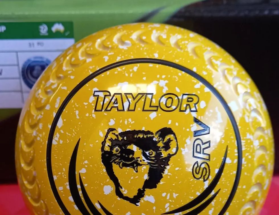 Crescent Gripped Lawn Bowl for lawn bowls